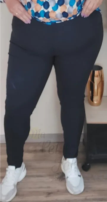 Le pantalon grande taille femme taille élastiquée: