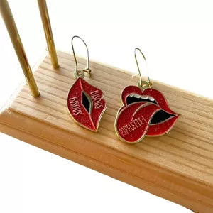 Boucle d'oreille "Bisous pipellete"