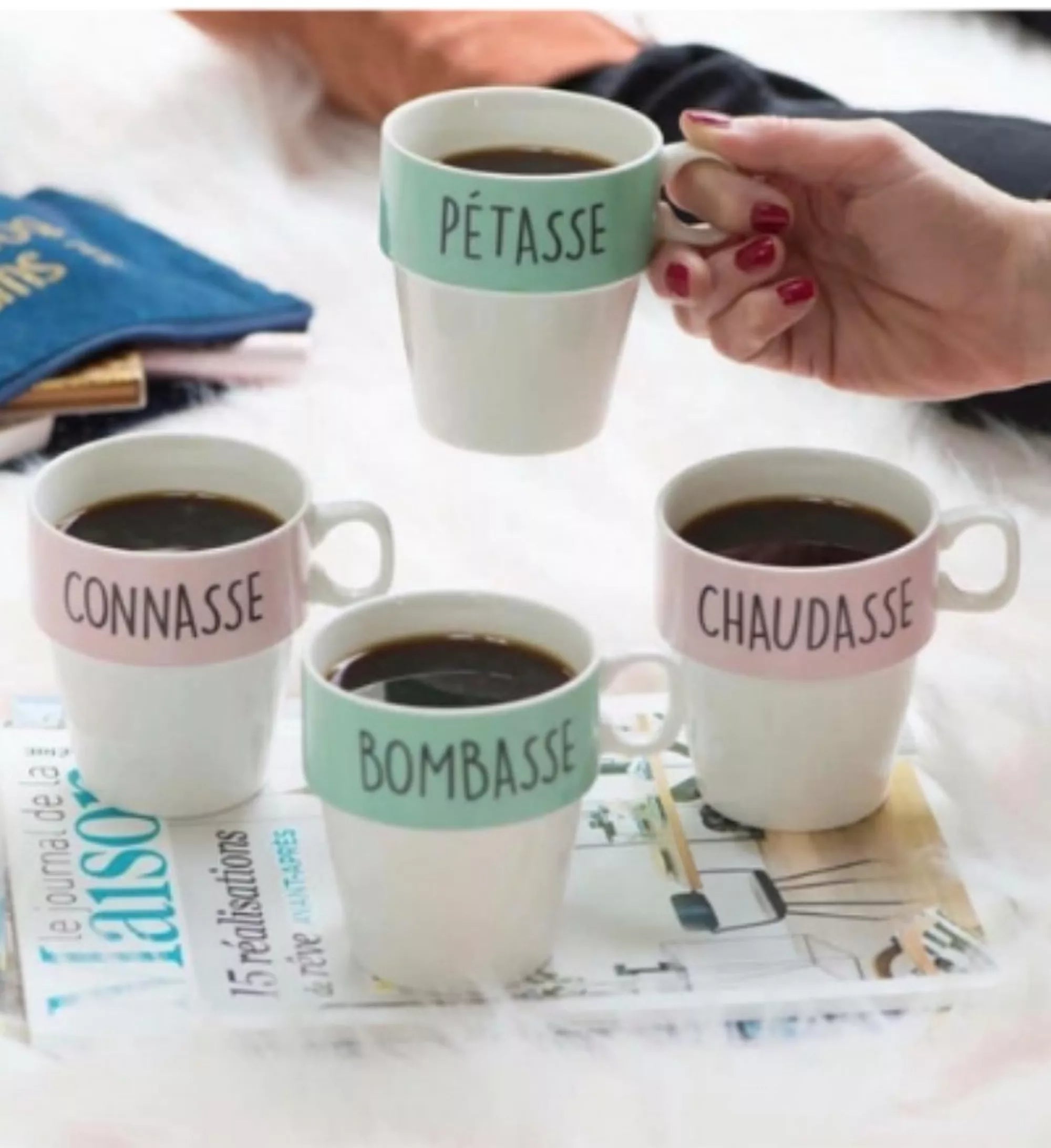 Lots de 4 tasses HUMORISTIQUES
