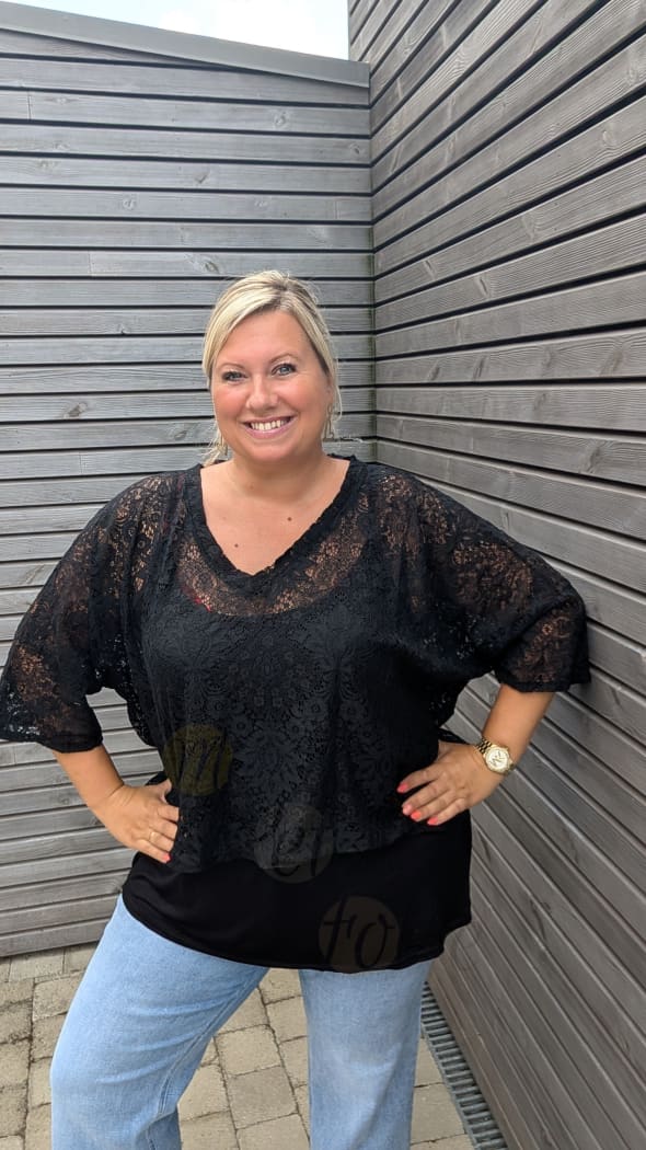 Blouse CROCHET noir