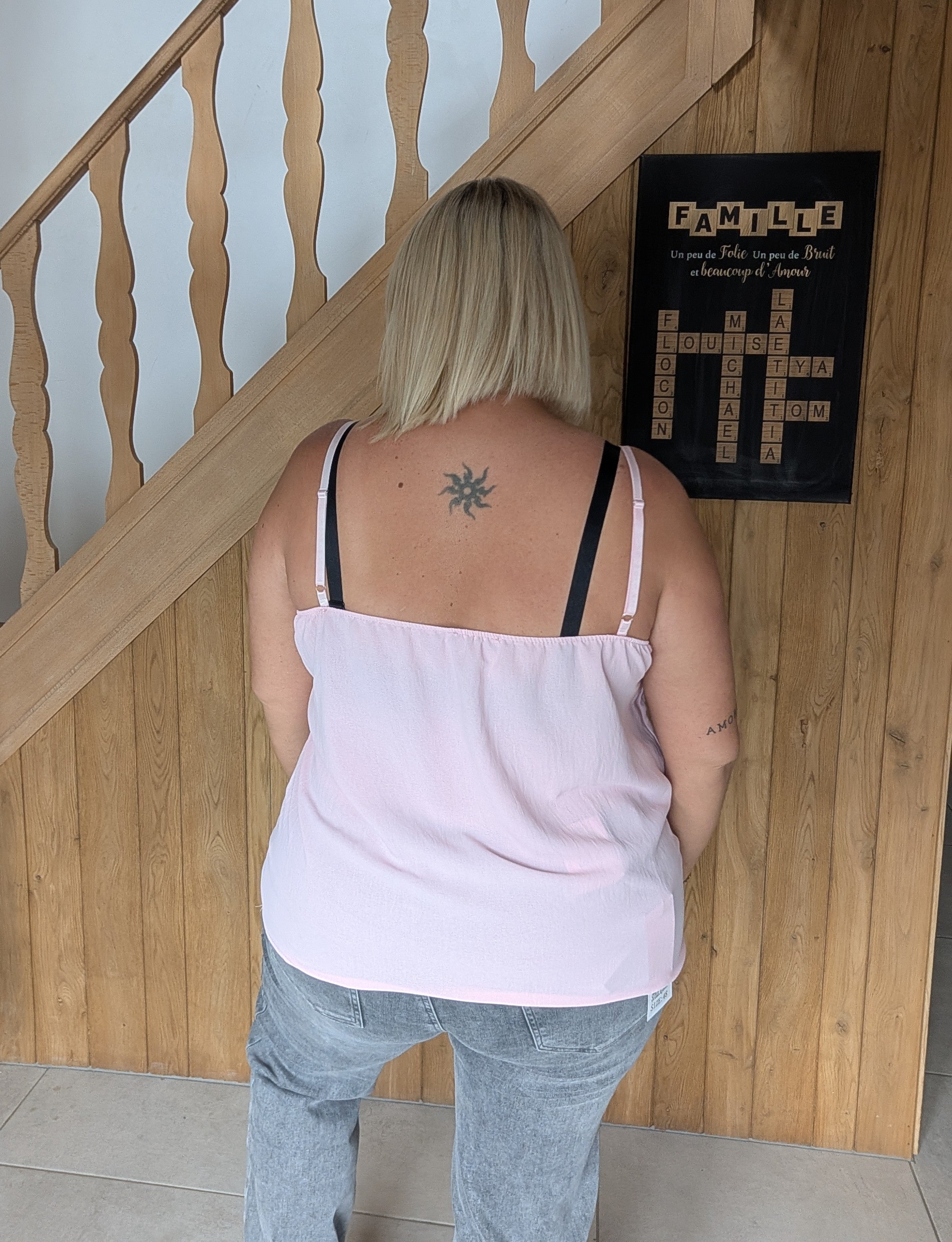 Top boutonné rose