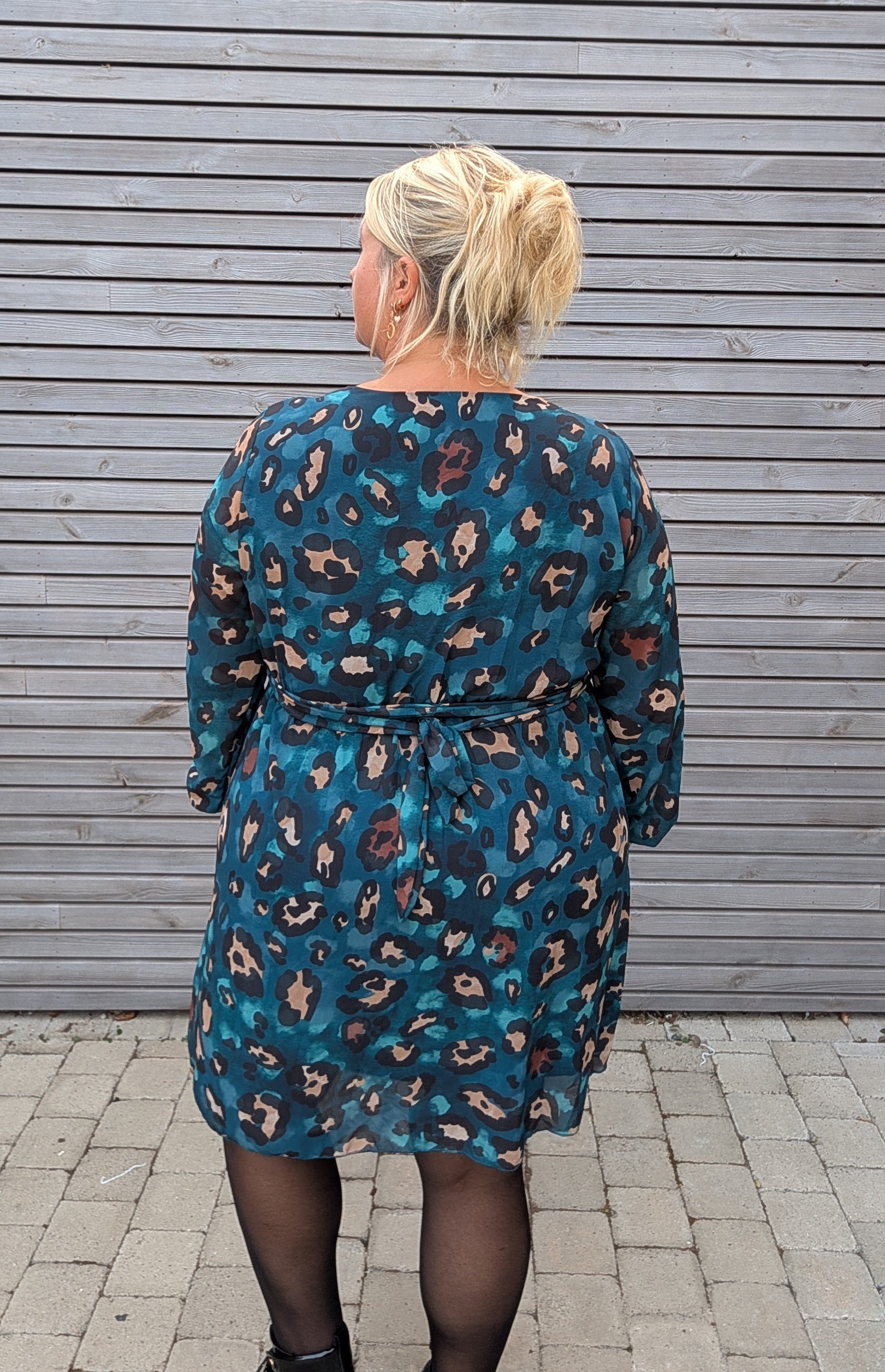 Robe LAORA