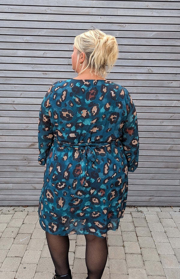 Robe LAORA