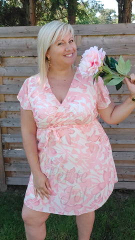 Robe portefeuille fluide à imprime floral rose pastel ENJOY