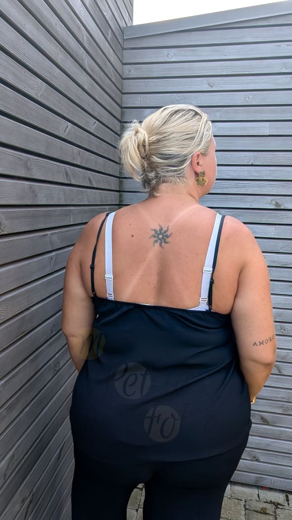 Top GiGi noir