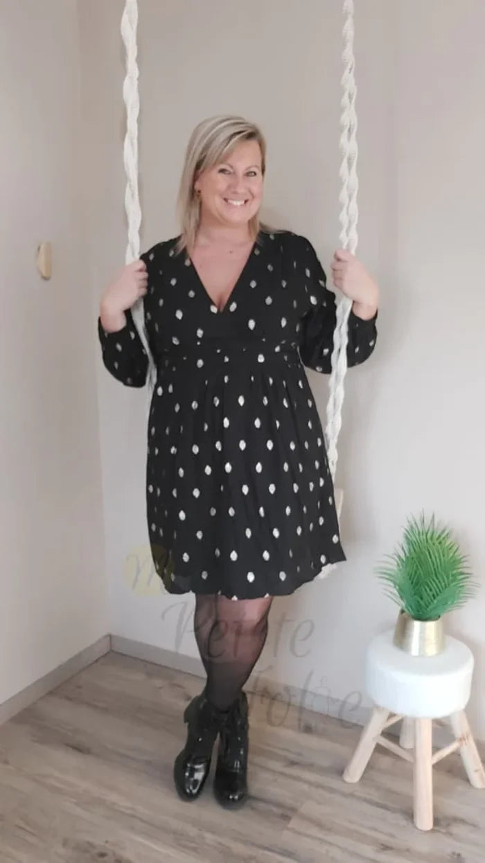 Robe noire XL à pois blancs